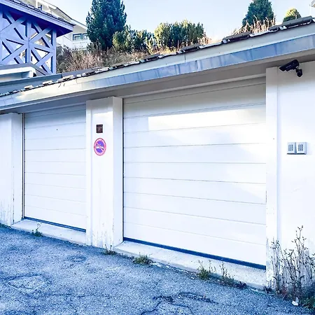 Charming 4-bed Chalet, Mountain Views, Double Garage Flaine