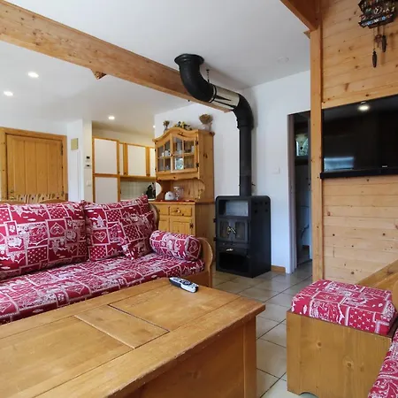 Alpesi faház Charming 4-bed Chalet, Mountain Views, Double Garage *