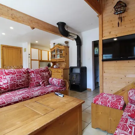 Charming 4-bed Chalet, Mountain Views, Double Garage Alpesi faház *
