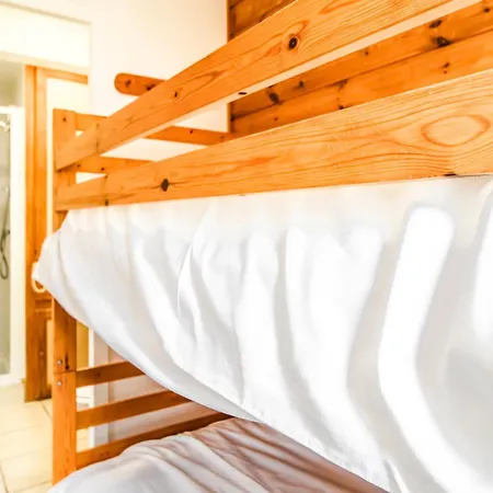 Chalet Charming 4-bed Chalet, Mountain Views, Double Garage Flaine